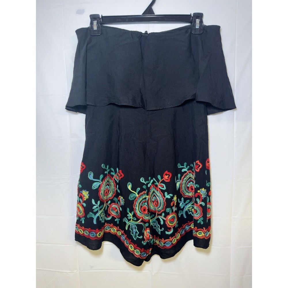 Giani Bini black embroidered romper Size Small Strapless Shorts‎